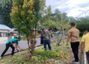 Bupati, Sekda dan Kepala OPD Goro Bersihkan Lingkungan Kantor