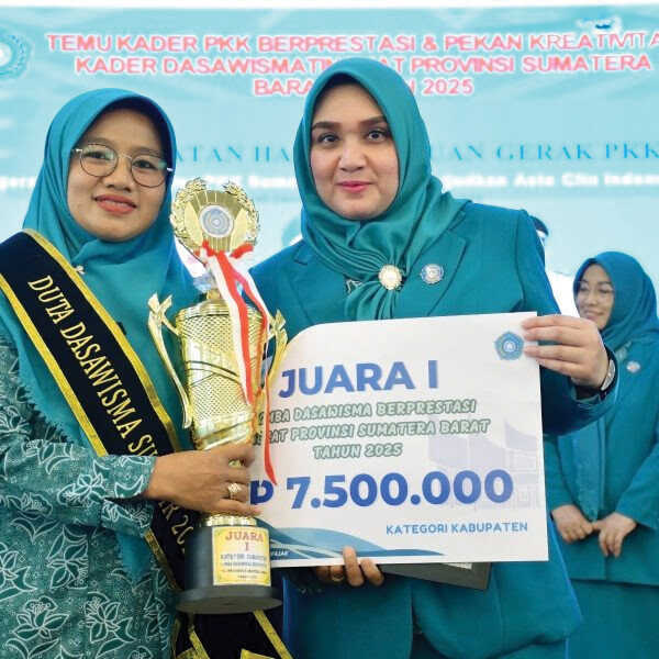 PRESTASI— Kelompok Dasawisma Asoka 2 Nagari Dalko, Kecamatan Tanjung Raya, Kabupaten Agam, berhasil meraih Juara I lomba Dasawisma Berprestasi tingkat Provinsi Sumatera Barat 2025.