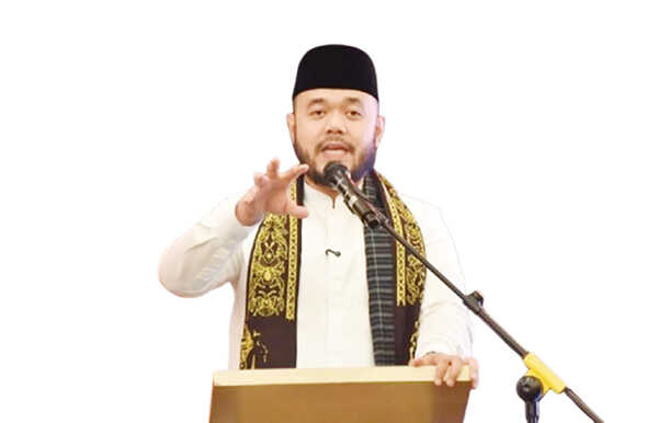 Imbas Pemangkasan TKD di 2026, Wako Padang Pastikan Tidak Ada Pengerjaan Fisik, Smart Surau Digencarkan 1 Fadly Amran
Wali Kota Padang