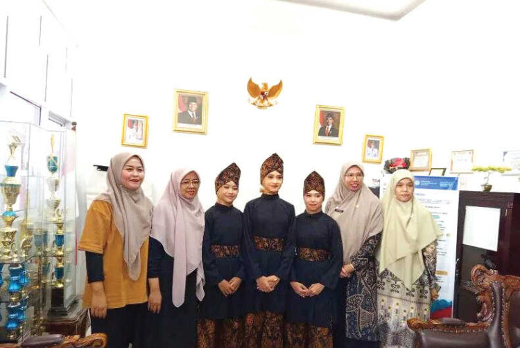 PRESTASI— SMPN 6 Kota Bukittinggi berhasil menyisihkan ratusan sekolah lainnya di Sumbar untuk menjadi satu-satunya wakil dalam FLS3N Kemendikbudristek RI, 3-8 November 2025.