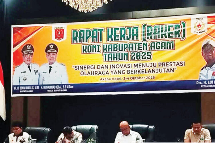 RAPAT KERJA— KONI Agam menggelar rapat kerja dengan tema Sinergi dan Inovasi menuju prestasi olahraga yang berkelanjutan.