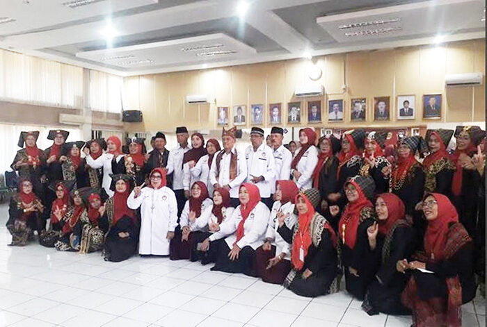 Mamuddin Rajo Sampono Terpilih jadi Ketua DPD LAKAM Padang 1 terpilih—Mamuddin Rajo Sampono terpilih secara aklamasi sebagai Ketua DPD LAKAM Kota Padang pada Musyawarah Daerah I LAKAM Kota Padang, Sabtu (11/10)