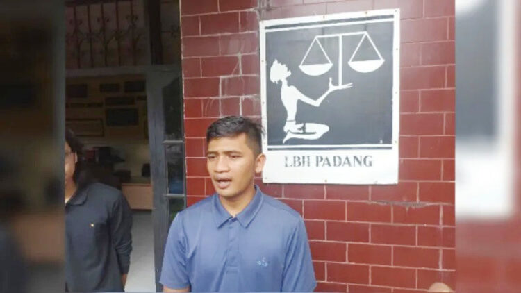 Kepala Divisi Advokasi LBH Padang, Adrizal