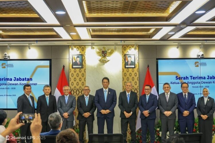 SETIJAB—Serah terima jabatan Ketua, Wakil Ketua, dan Anggota Dewan Komisioner LPS yang baru saja dilantik di Kantor LPS.