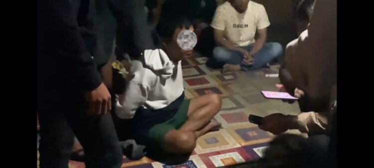 NARKOBA— Penegdar sabu berinisial H (35) ditangkap Tim Satresnrkoba Polres Solsel di Jorong Batang 
Lolo Bawah, Nagari Persiapan Batang Lolo, Kecamatan KPGD.