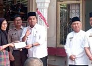 Pemko Solok Kucurkan Dana Tunai Korban Angin Kencang, Koto Panjang Alami Kerusakan Terparah