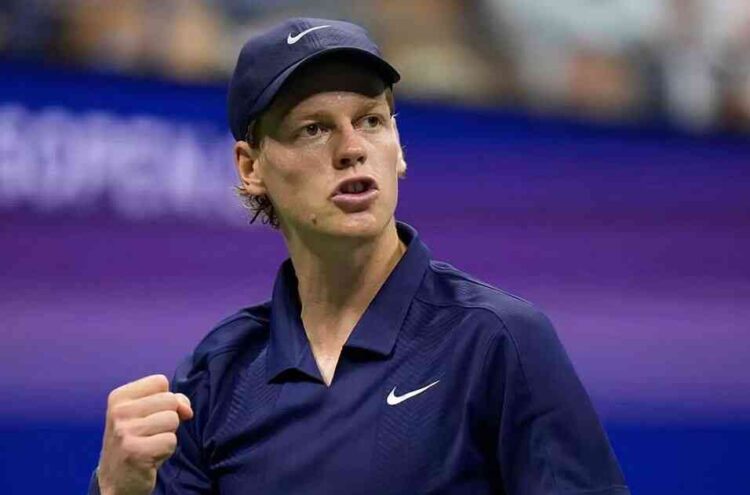 Jannik Sinner Perpanjang Streak 28 Unbeaten di Lapangan Keras, Bungkam Zverev dan Lolos Semifinal ATP Finals 2025 1 Jannik Sinner