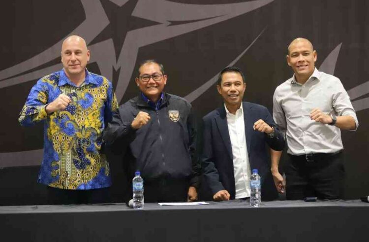 KONFERENSI PERS— Pelatih baru Timnas Indonesia U-20. Pengumuman tersebut disampaikan melalui jumpa pers di GBK Arena, Kamis (20/11).