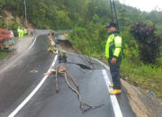 Bencana Hidrometeorologi Lumpuhkan Agam, Jalan Nasional, Provinsi dan Kabupaten Putus Total
