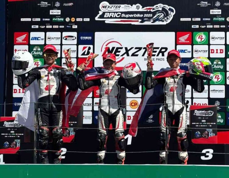 NAIK PODIUM— Pebalap binaan Astra Honda naik podium pada ajang Idemitsu Honda Thailand Talent Cup (TTC) 2025.