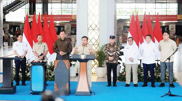 Presiden Setujui KAI Tambah 30 Rangkaian KRL Baru, Gelontorkan Rp 5 T, Ditargetkan Rampung 1 Tahun 1 PERESMIAN— Presiden Prabowo Subianto saat meresmikan Stasiun Tanah Abang Baru, di Jakarta, Senin (4/11).