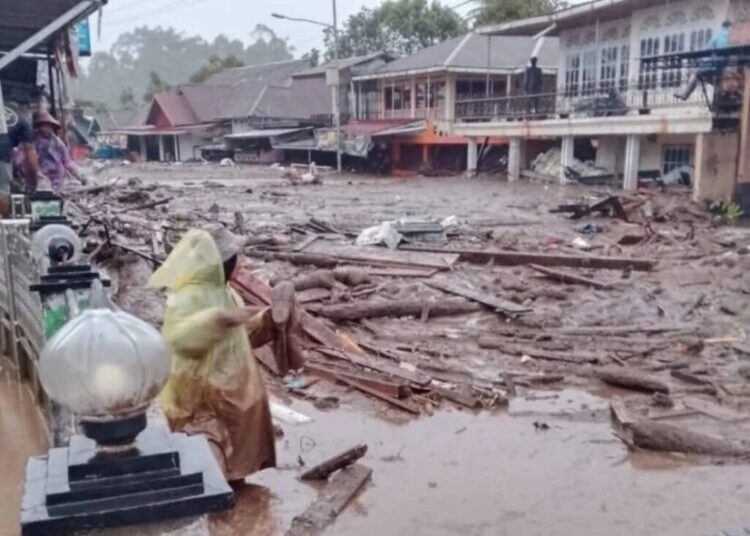 BANJIR BANDANG— Kondisi permukiman penduduk di Nagari Malalak Timur, Kabupaten Agam, yang tedampak banjir bandang.