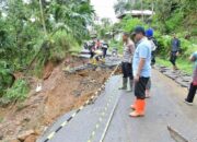 Empat Titik Longsor Lumpuhkan Palembayan, Bupati Agam Turun Langsung ke Lokasi