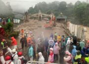 Hingga Malam Tadi, Alat Berat Dikerahkan Pencarian Korban dan Pembersihan Material Longsor