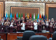 Pelajari Tugas dan Fungsi Wakil Rakyat, Mahasiswa UIN Imam Bonjol Padang Kunjungi DPRD Sumbar