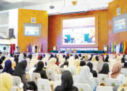 Dirut Bank Nagari Bekali Calon Wisudawan Hadapi Dunia Kerja