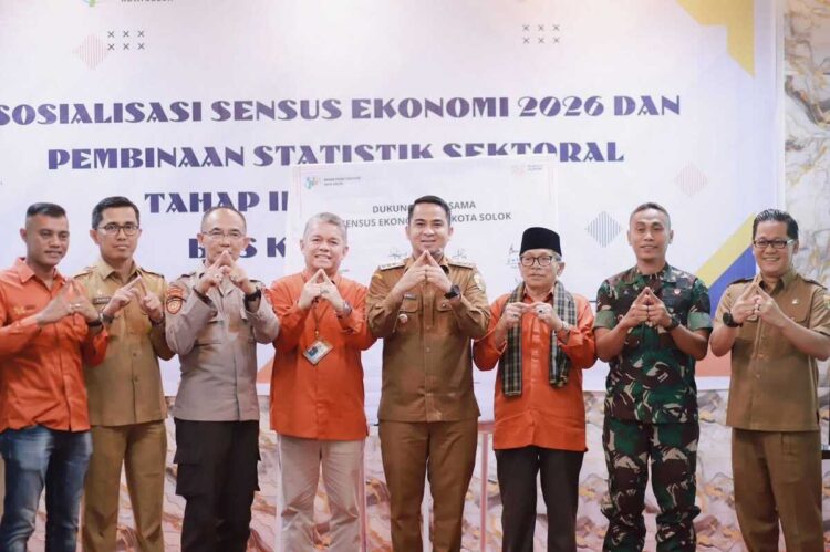 SOSIALISASI SE2026—Wali Kota Solok Ramadhani Kirana Putra, menghadiri kegiatan Sosialisasi Sensus Ekonomi 2026 (SE2026) dan Pembinaan Statistik Sektoral (PSS) ke-III, yang digelar oleh Badan Pusat Statistik (BPS) Kota Solok.