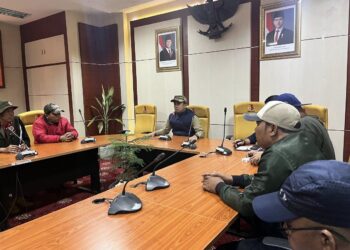 Wako Solok Koordinasi dengan Camat dan Lurah, Harapkan Penanganan Banjir Dilakukan Secara Sigap dan Tanggap