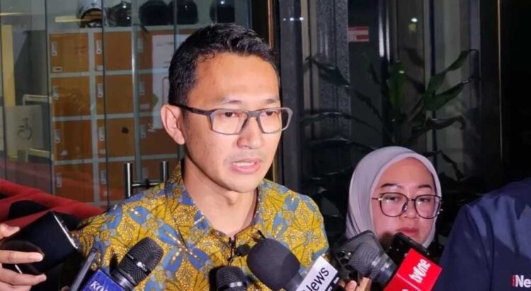 Sita Barang Bukti Rp 1,6 M dalam OTT, Jubir KPK Sebut Gubernur Riau Abdul Wahid Dapat Jatah Preman 1 BERI PERNYATAAN— Juru bicara KPK, Budi Prasetyo memberikan penyataan terkait OTT di Provinsi Riau.
