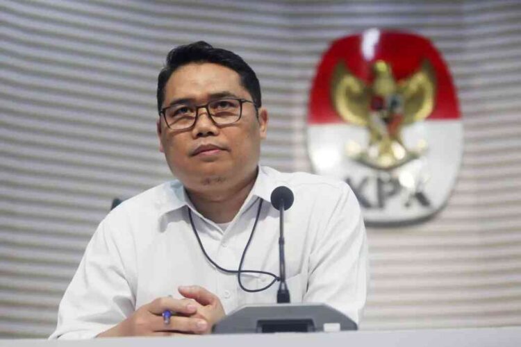 KPK Selidiki Dugaan Korupsi Pengumpulan Tarif Pengiriman Barang Jamaah Haji 1 Asep Guntur Rahayu
Pelaksana Tugas (Plt) Deputi Penindakan dan Eksekusi KPK,