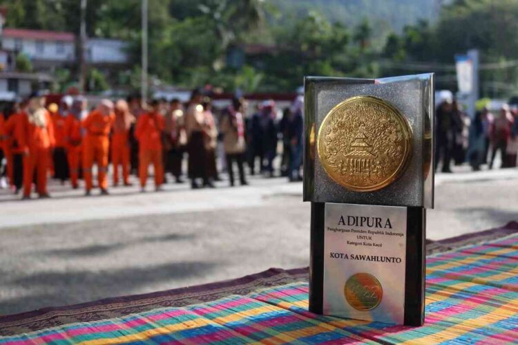 TAHAPAN PENILAIAN ADIPURA— Kota Sawahlunto dinyatakan lolos dalam penilaian tahap I Program Adipura Tahun 2025 dan berhak melanjutkan ke penilaian tahap II.