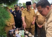 Dorong Hilirisasi sebagai Kekuatan Ekspor Baru, Mendag Lepas 27 Ton Gambir Sumbar ke India