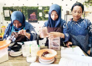 PT Semen Padang Dukung Pelatihan Tata Boga Warga Teluk Bayur, Dorong Kemandirian Ekonomi Keluarga Kurang Mampu