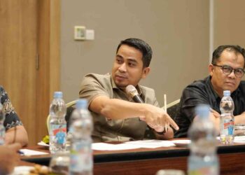 Wako Solok Pimpin Rapat Pembahasan RKAP Perumda Air Minum Pincuran Gadang, Layanan Air Minum untuk Masyarakat Harus Lebih Baik