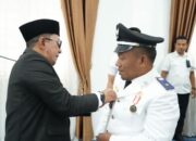 Wali Nagari Antar Waktu Nagari Batu Taba Dilantik, Bupati Eka Putra Minta Segera Rangkul Perangkat Nagari dan Masyarakat