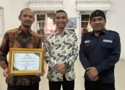 Padang Panjang Terima Anugerah Kota Informatif dari KI Sumbar