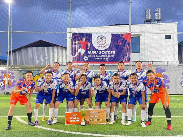 Tim Mini Soccer BRI RO Padang Raih Juara 1 Ajang Porseni FKIJK Sumbar. Foto: Dokumentasi BRI RO Padang