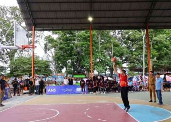 Tekankan Sportivitas, Wawako Elzadaswarman Buka Wali Kota Cup Basketball 2025