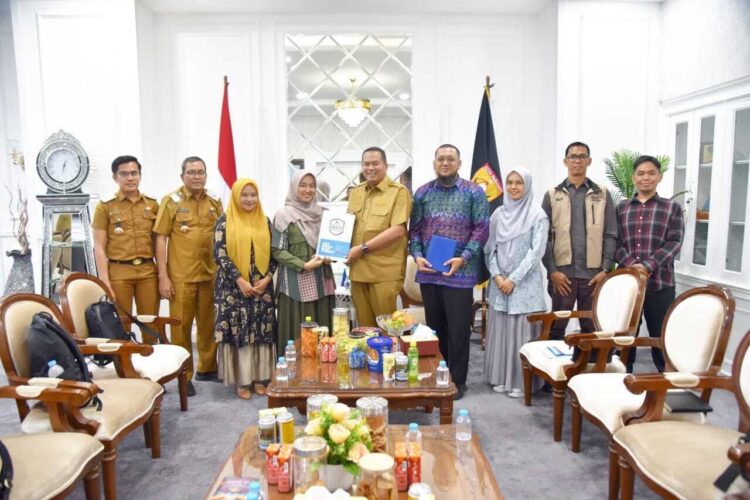 Upertis Padang Lakukan Kaji Wisata Halal di Pariaman 1 KAJI WISATA HALAL—Wako Yota Balad menerima kunjungan rombongan Universitas Perintis Indonesia (UPERTIS) Padang untuk melakukan Kaji Wisata Halal di Kota Pariaman.