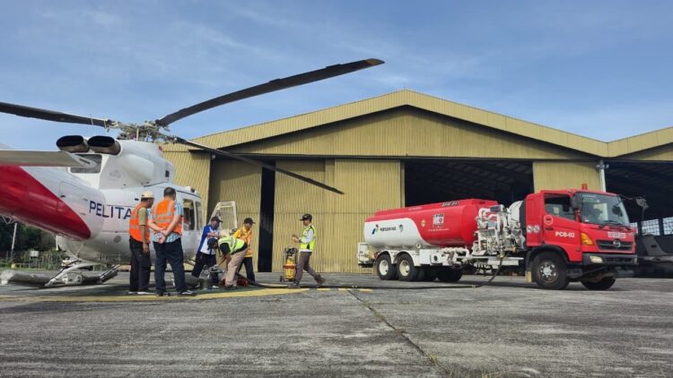 Pertamina All Out Hadirkan Pasokan Energi dan Bantuan Dukung Masyarakat Terdampak Bencana Banjir Sumatera 1 Mobil tangki Pertamina bersiap mengantarkan pasokan BBM dari Terminal BBM Sibolga, Sumatera Utara