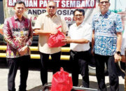 Peduli Korban Bencana Padang Pariaman, Andre Rosiade Serahkan 2.500 Paket Sembako dan 10 Genset