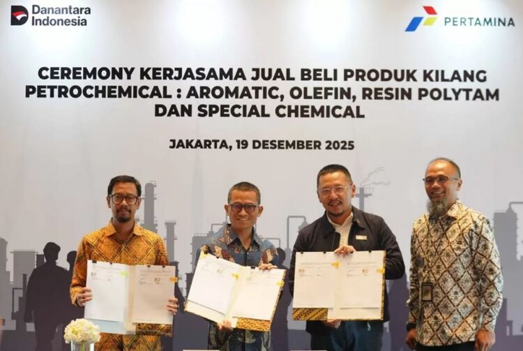 KERJASAMA— Dukung Hilirisasi Petrokimia Nasional, Kilang Pertamina Internasional dan Pertachem Perkuat Komitmen Kerja Sama.