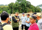 Akses Terputus, Mahyeldi Naik Speedboat Sambangi Warga Sungai Batang yang Terisolir