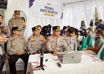 Percepat Identifikasi Jenazah Korban Bencana yang Sulit Dikenali, Wakapolri Komjen Dedi: 15 Tim DVI Pusdokkes Dikirim ke Sumbar