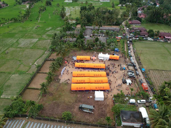 Sediakan Lahan 1,7 Hektare, Pemkab Padangpariaman Bangun 34 Unit Huntara 1 LOKASI HUNTARA—Pemerintah Kabupaten Padangpariaman sudah menyiapkan lahan seluas 1,7 hektare untuk membangun 34 unit huntara untuk korban banjir bandang.