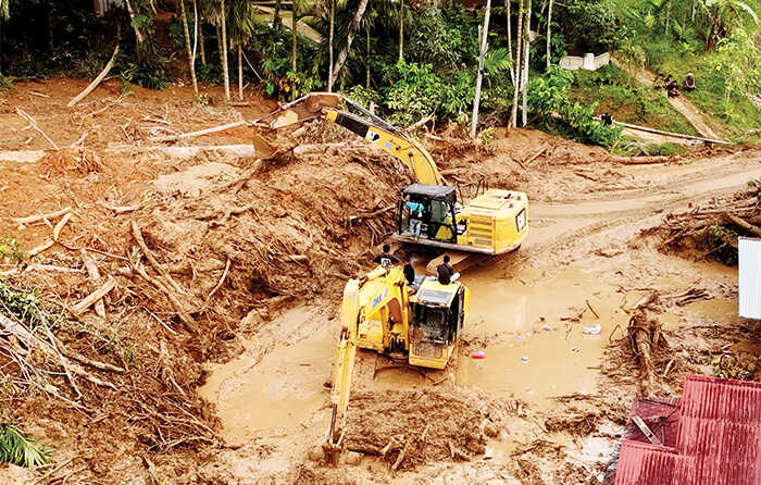 BNPB Percepat Perbaikan Akses Darat di Sumbar, 22 Jembatan Darurat Disiapkan untuk Kawasan Terisolasi 1 PERCEPAT PERBAIKAN AKSES— BNPB bersama pemerintah daerah di Sumatra Barat terus mempercepat perbaikan akses darat yang rusak akibat banjir dan longsor.