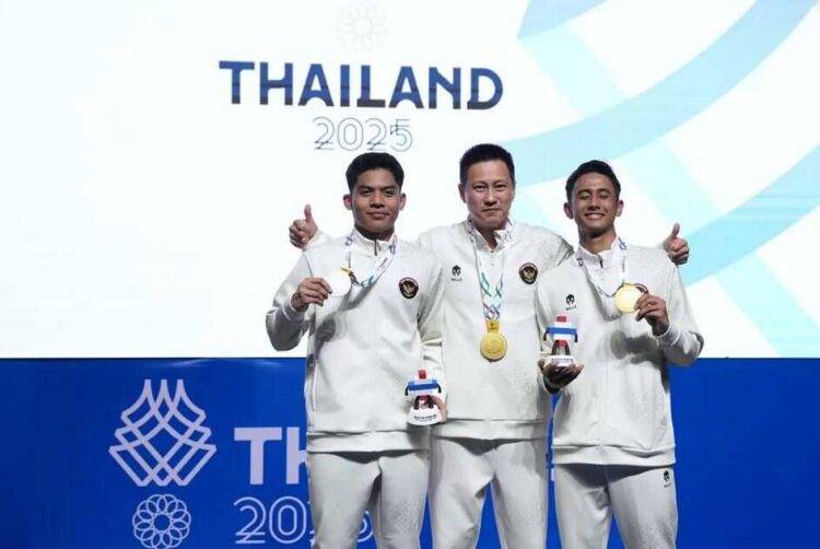 Indonesia Juara Umum Badminton Sea Games 2025, Raih 3 Emas, 3 Perak, dan 4 Perunggu 1 JUARA UMUM— Tim bulu tangkis Indonesia menjadi juara umum SEA Games 2025 dengan total meraih 3 emas, 3 perak, dan 4 perunggu.