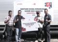 SALURKAN BANTUAN— Sebagai bentuk kepedulian terhadap masyarakat terdampak bencana alam, PT AHM bersama Main Dealer Honda wilayah Sumatera Barat, PT Hayati Pratama Mandiri (Honda Hayati), menyalurkan bantuan pemulihan pascabencana kepada BPBD Provinsi Sumbar.