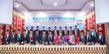 Sidang Paripurna HUT Kota Payakumbuh ke-55 Tahun, Kota Payakumbuh Mengalami Kemajuan dari Waktu ke Waktu 13 Sidang Paripurna HUT Kota Payakumbuh ke-55 Tahun, Kota Payakumbuh Mengalami Kemajuan dari Waktu ke Waktu