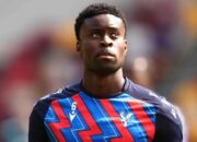 Demi Bek Crystal Palace, Real Madrid dan Barcelona Siap Bentrok di Bursa Transfer Musim Panas