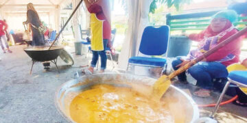 Bantu Korban Terdampak Bencana, Pemko Ajak BUMN/BUMD, Pelaku Usaha Badoncek Bikin Rendang 13 Bantu Korban Terdampak Bencana, Pemko Ajak BUMN/BUMD, Pelaku Usaha Badoncek Bikin Rendang