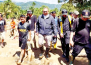 Andre Rosiade Bawa Alat Berat Normalisasi Sungai Pascabanjir, Desak Gubernur Pimpin Penindakan Pembalakan Liar