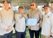 Percepatan Penanganan Bencana, Andre Rosiade Serahkan Bantuan Lengkap ke Tanah Datar