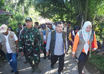 Bupati Agam Tinjau Lokasi Banjir Bandang di Salareh Aia Timur, Pastikan Penanganan Korban