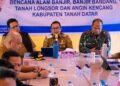 Rakor Penanggulangan Bencana Sumbar, Bupati Eka Putra Sampaikan Kebutuhan Mendesak Pascabanjir Bandang 11 Rakor Penanggulangan Bencana Sumbar, Bupati Eka Putra Sampaikan Kebutuhan Mendesak Pascabanjir Bandang