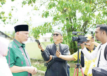 IMBAU— Gubernur Sumatera Barat (Sumbar), Mahyeldi Ansharullah mengimbau masyarakat untuk meningkatkan kewaspadaan terhadap potensi bencana susulan, mengingat intensitas hujan di sejumlah wilayah Sumbar masih tergolong tinggi.